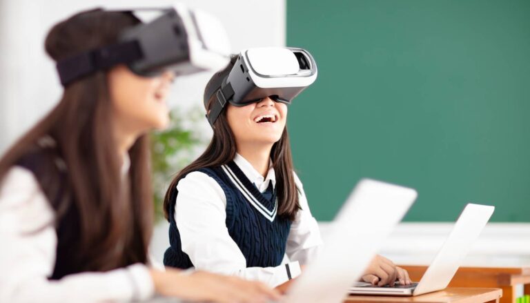 Virtual Reality in Education: Transforming Learning Experiences