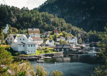 Tourist Attractions in Norway: A Complete Guide to the Land of Fjords and Northern Lights | The Business Vision Magazine