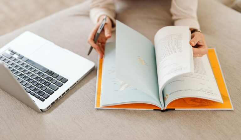 Free Online Books: A Complete Guide to Reading Without Spending a Rupee or Dollar